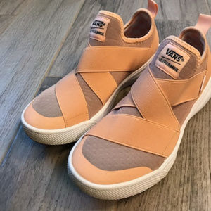 Vans UltraRange Gore Slip-on Sneaker